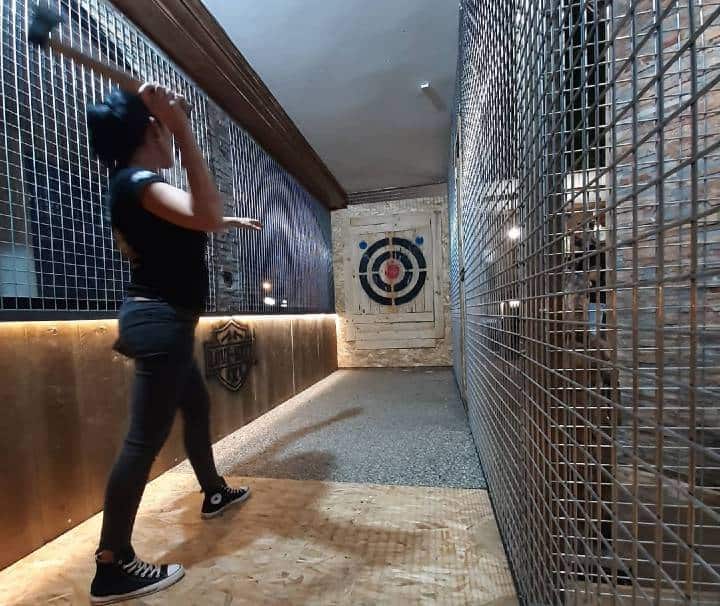 Axe throwing Gran Canaria maspalomas